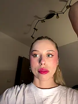 BabyAnais online show from November 3, 2025, 7:06 pm