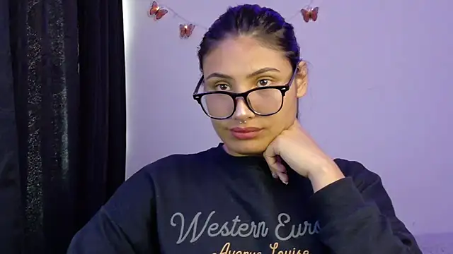 Linda andrew online show from April 6, 2026, 4:30 pm