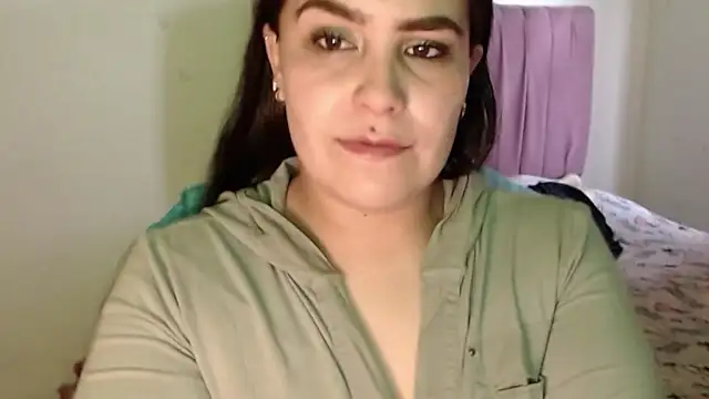 Snapshot of Salma_deep chatting on October 26, 2025, 8:31 pm Salma deep online show from October 26, 2025, 8:31 pm