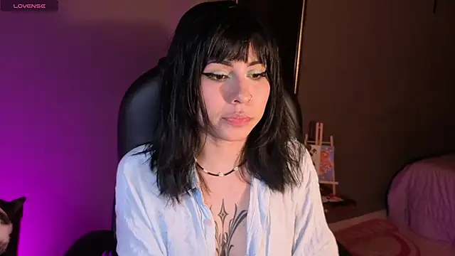 GaiaJoness online show from November 13, 2025, 6:56 pm