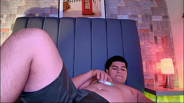 naomi campbel  online show from March 7, 2026, 8:36 pm