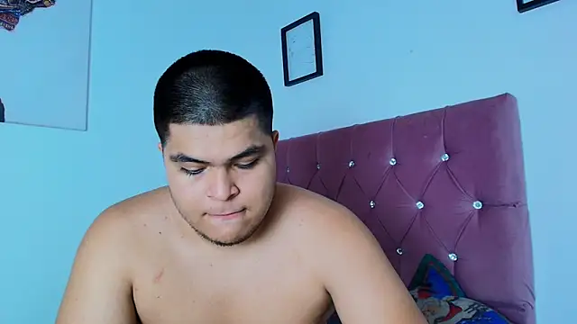 naomi campbel  online show from February 12, 2026, 8:30 pm