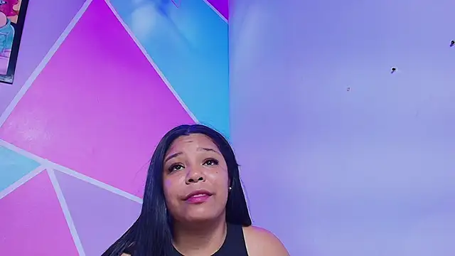 naomi campbel  online show from April 8, 2026, 8:43 pm