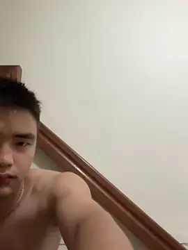 greenteazhang online show from October 15, 2025, 8:44 am