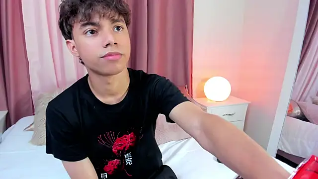 Snapshot of Honeymoon_sariel chatting on October 30, 2025, 8:17 pm Honeymoon sariel online show from October 30, 2025, 8:17 pm