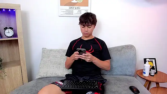 Snapshot of Honeymoon_sariel chatting on November 18, 2025, 8:23 pm Honeymoon sariel online show from November 18, 2025, 8:23 pm