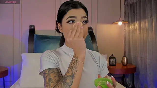 NaishaFord 1 online show from October 25, 2025, 1:38 am