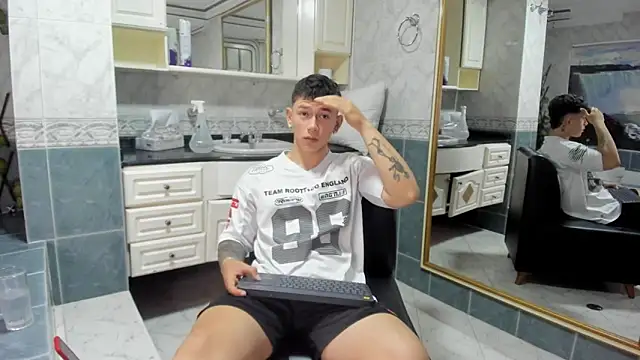 Thomas moon online show from September 23, 2025, 11:39 am