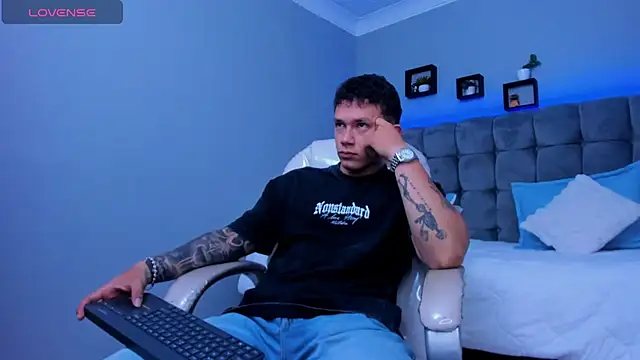 Thomas moon online show from November 27, 2025, 12:05 pm