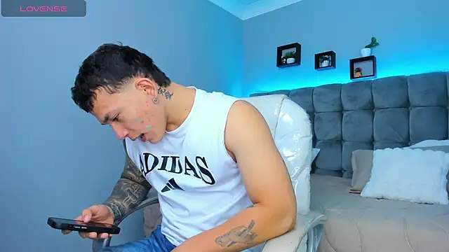 Thomas moon online show from December 16, 2025, 1:04 pm