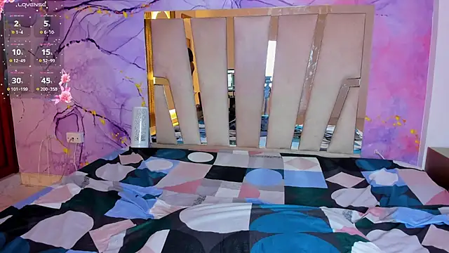 Snapshot of Elowen_Clark chatting on October 23, 2025, 7:56 pm Elowen Clark online show from October 23, 2025, 7:56 pm