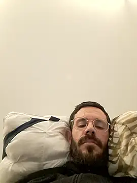 Snapshot of lolo7121 chatting on January 8, 2026, 1:17 pm lolo7121 online show from January 8, 2026, 1:17 pm