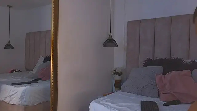 Snapshot of arianaa_miller_ chatting on September 27, 2025, 8:04 pm arianaa miller online show from September 27, 2025, 8:04 pm