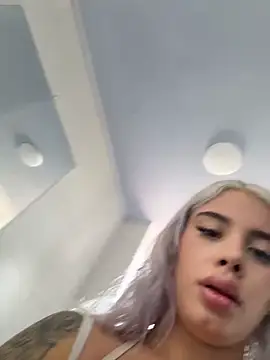 YouCandiSumisa online show from April 18, 2026, 7:07 pm