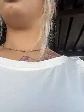 YouCandiSumisa online show from November 18, 2025, 6:11 pm