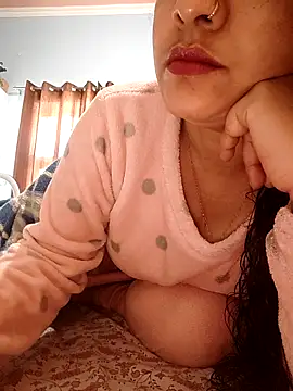 CUTE-PX online show from February 13, 2026, 5:18 am