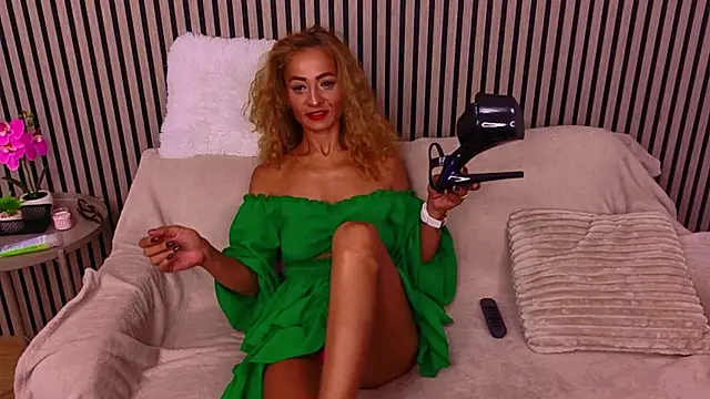 aellabeyonce online show from July 27, 2026, 3:41 pm