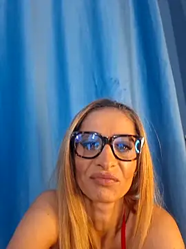 aellabeyonce online show from October 25, 2025, 11:42 am