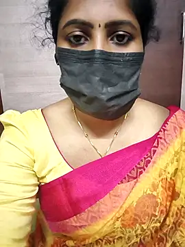 Snapshot of vasundhara26 chatting on November 1, 2025, 6:35 pm vasundhara26 online show from November 1, 2025, 6:35 pm