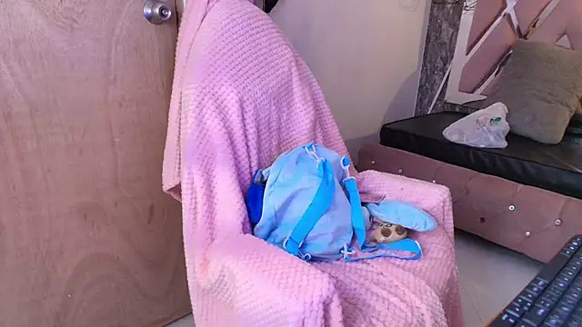 Terraelowen online show from March 6, 2026, 11:27 am