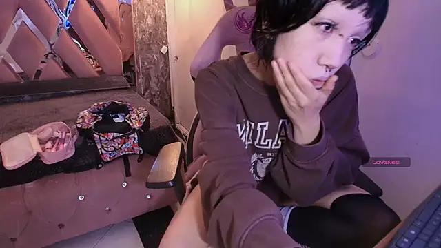 Terraelowen online show from November 13, 2025, 11:25 am