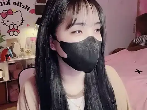 keelinnn19 online show from February 9, 2026, 6:17 pm