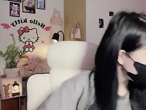 keelinnn19 online show from January 14, 2026, 9:57 am