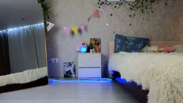 AnnyiBlue online show from April 1, 2026, 1:41 pm