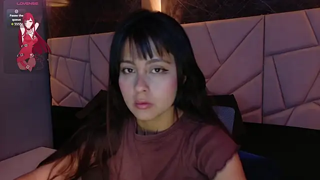 sophiaa 7 online show from November 3, 2025, 11:36 am