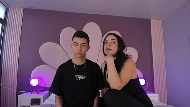 NickandAbby  online show from June 1, 2026, 9:36 pm