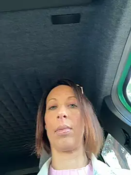 Snapshot of spycyfanny chatting on November 6, 2025, 7:34 am spycyfanny online show from November 6, 2025, 7:34 am