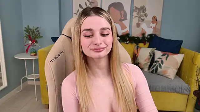 SweetyLicky online show from December 13, 2025, 8:04 pm