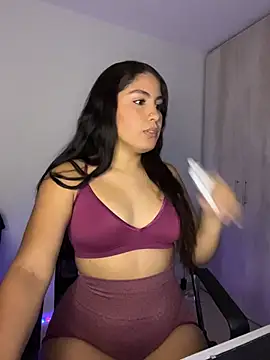 Snapshot of OriannaLuna chatting on September 30, 2025, 2:39 am OriannaLuna online show from September 30, 2025, 2:39 am