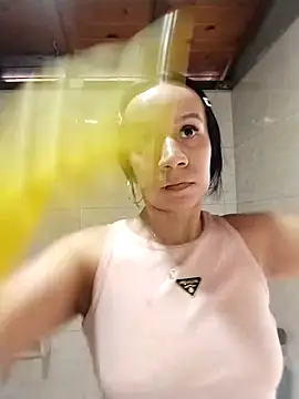 Snapshot of solpeich chatting on February 27, 2026, 5:02 pm solpeich online show from February 27, 2026, 5:02 pm