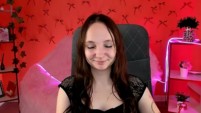 ameliaglamour online show from November 22, 2025, 4:17 pm