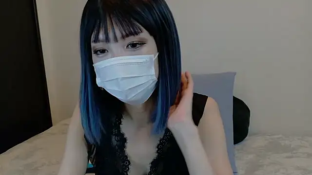 sarina at online show from January 13, 2026, 4:27 am