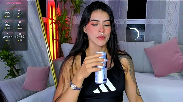 Snapshot of Valkyrie_sky chatting on July 10, 2026, 5:18 am Valkyrie sky online show from July 10, 2026, 5:18 am