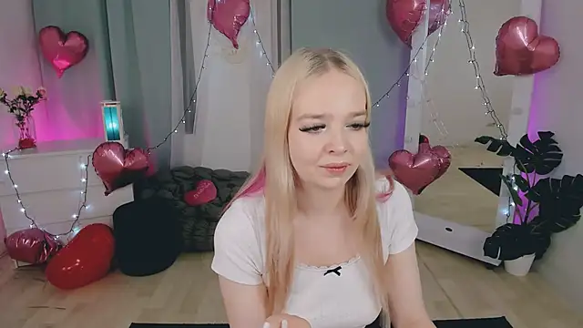 BellaMontgomery online show from February 25, 2026, 4:07 pm