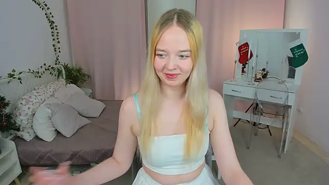 BellaMontgomery online show from December 21, 2025, 12:07 pm