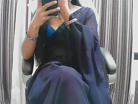 horny  couple  online show from December 5, 2025, 5:33 pm