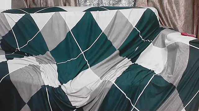 horny  couple  online show from December 20, 2025, 6:33 pm