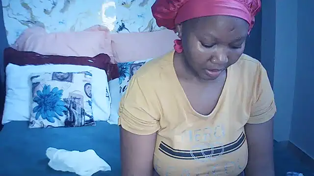 CouplesX96xx online show from April 19, 2026, 10:05 am