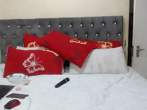 CouplesX96xx online show from November 11, 2025, 10:26 pm