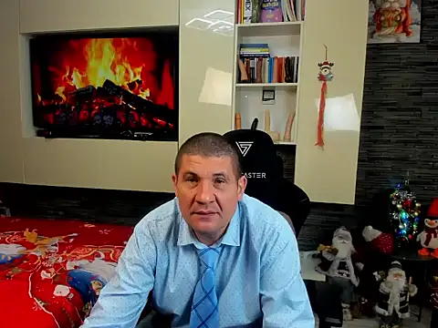 Snapshot of SpartacusDaddy48 chatting on January 17, 2026, 9:35 am SpartacusDaddy48 online show from January 17, 2026, 9:35 am