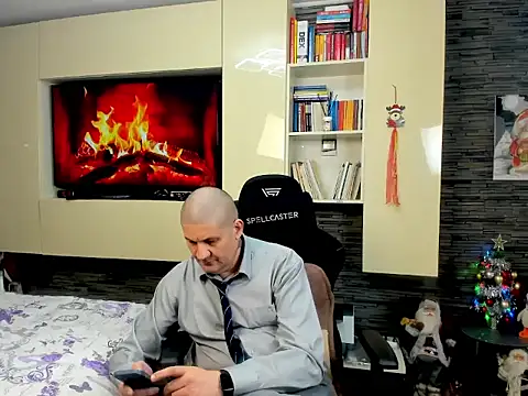 Snapshot of SpartacusDaddy48 chatting on February 16, 2026, 4:16 pm SpartacusDaddy48 online show from February 16, 2026, 4:16 pm