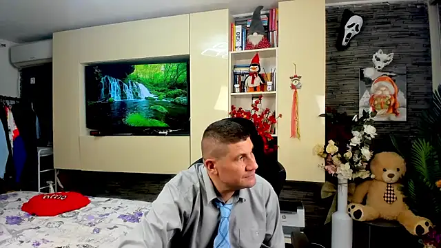 SpartacusDaddy48 online show from March 30, 2026, 5:47 pm