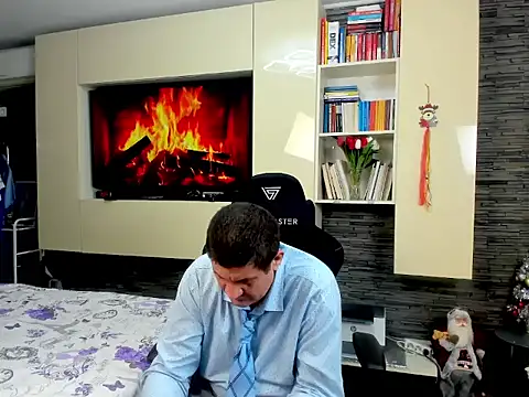 Snapshot of SpartacusDaddy48 chatting on February 8, 2026, 10:07 pm SpartacusDaddy48 online show from February 8, 2026, 10:07 pm