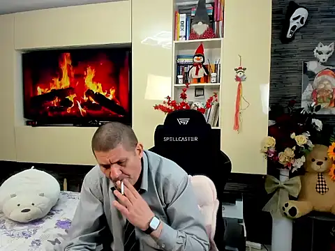 Snapshot of SpartacusDaddy48 chatting on February 28, 2026, 10:15 am SpartacusDaddy48 online show from February 28, 2026, 10:15 am