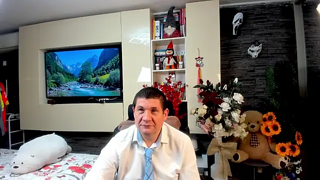 Snapshot of SpartacusDaddy48 chatting on June 1, 2026, 5:01 pm SpartacusDaddy48 online show from June 1, 2026, 5:01 pm