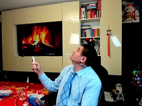 Snapshot of SpartacusDaddy48 chatting on February 5, 2026, 2:13 pm SpartacusDaddy48 online show from February 5, 2026, 2:13 pm